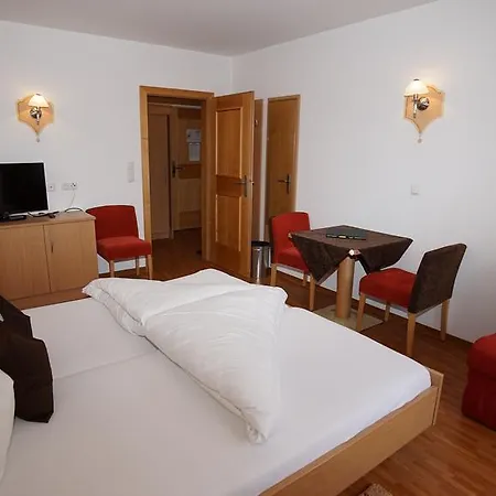 Rosa Apartment *